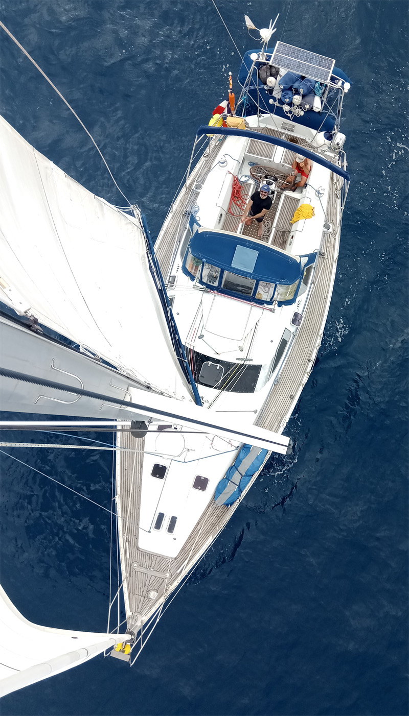 tete mat sous voiles